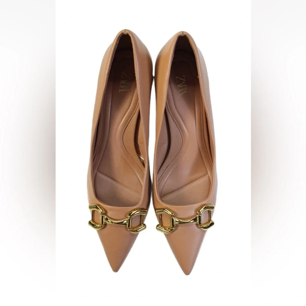 Zara Gold Horsebit Chunky Pointed Toe Heels Nude Size 39/US8